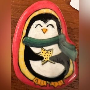 🐧 NEW Penguin Christmas pin/brooch whimsical handmade pottery & jewelry @Etsy